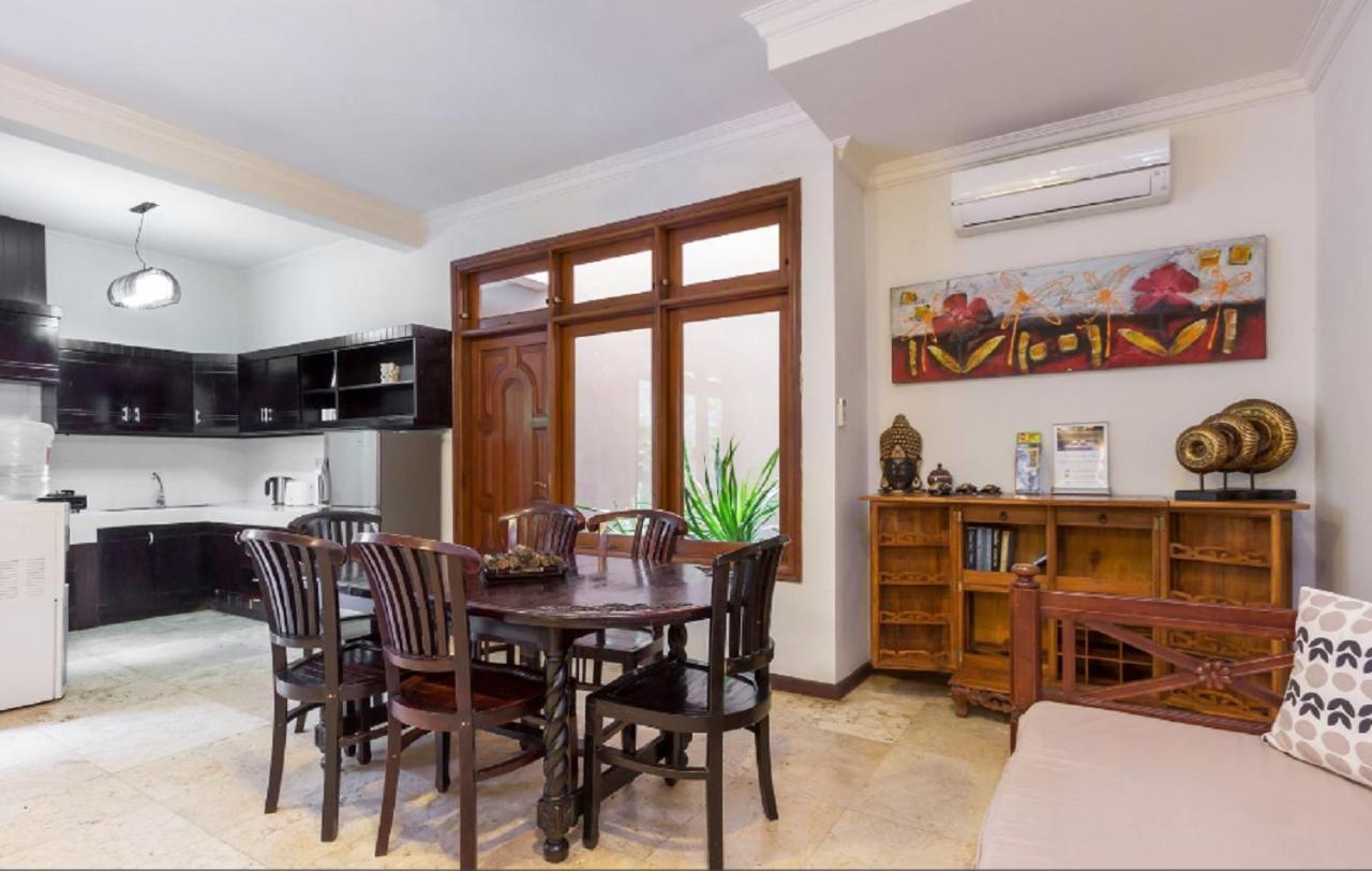 Kuta Holiday Villas Zewnętrze zdjęcie