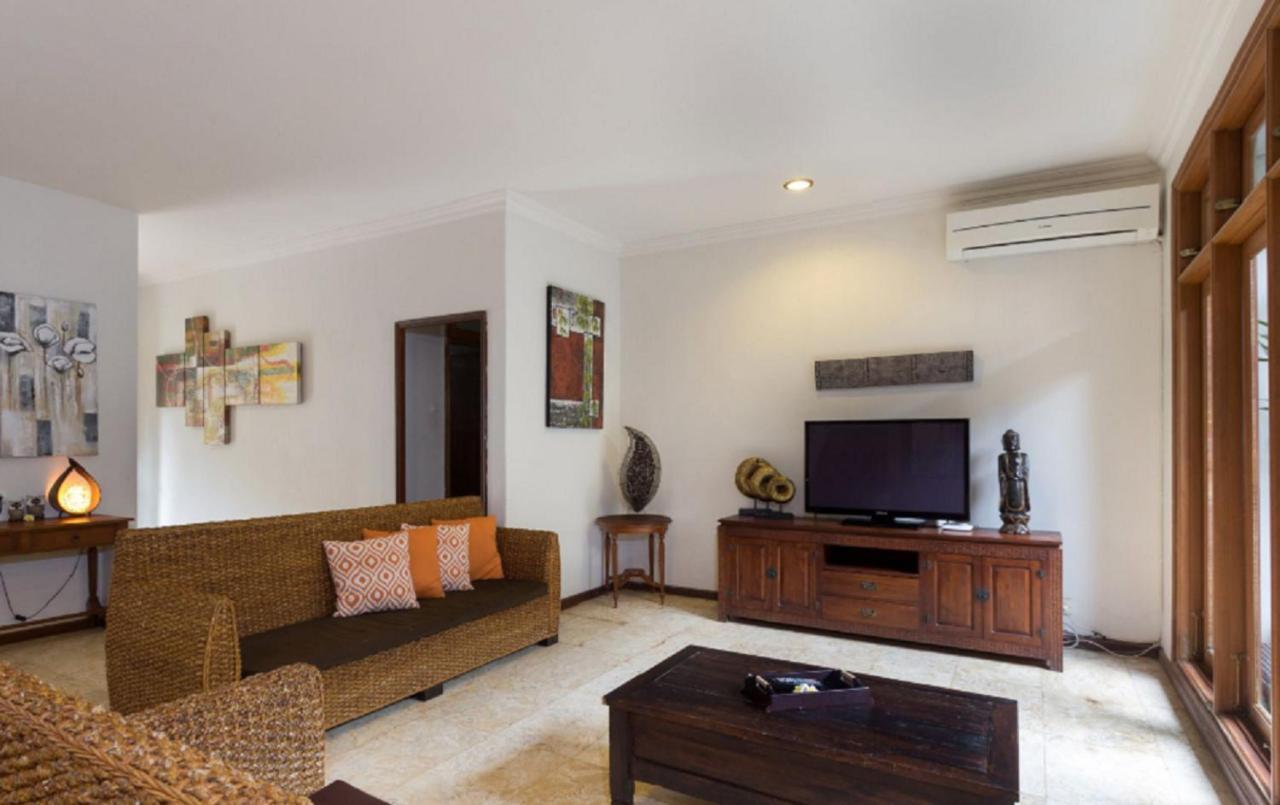 Kuta Holiday Villas Zewnętrze zdjęcie